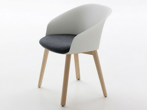 FINNA P/4W - Polypropylene chair with integrated cushion - Accessories by Crassevig