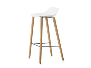 POLA LOW 73/4W - Polypropylene barstool with footrest - Stool by Crassevig
