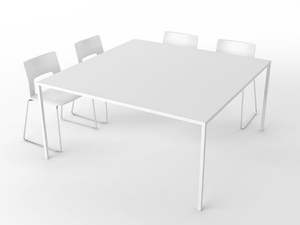 25 - Square table - Table by Desalto