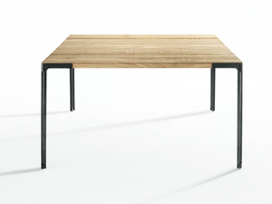 FAN - Square dining table - Table by Desalto