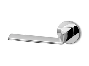EDGE R6 - Brass door handle on rose - Finishes accessories by Ento