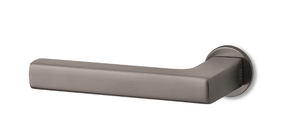 UNIT C3 - Brass door handle - Finishes accessories by Ento