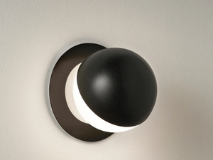 ALFI - LED dimmable metal wall light - Wall lamp by Estiluz