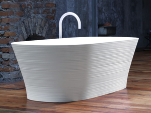 HANDMADE - Freestanding Ceramilux® bathtub - Bathtub by FALPER