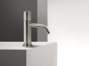 NOSTROMO SMALL - G904WF - Single handle washbasin mixer with flow limiter - Tap by Fantini Rubinetti