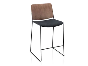 LINK WOOD - Stool in walnut plywood and fabric - Stool by Fornasarig