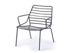 LINK LOUNGE - Garden painted metal easy chair with armrests - Armchair by GABER