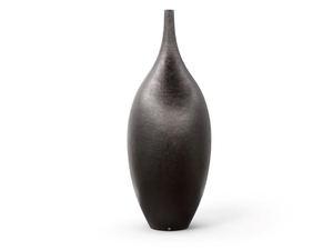 GENTLE - Fiberglass vase - Styling by GANSK