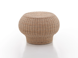 BOLLA 10 - Round low woven wicker coffee table - Styling by Gervasoni