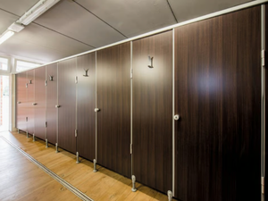 MODULAR WALL GF/S - HPL toilet partition - Screens by GES Group