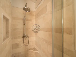 Stone shower 2 - Natural stone wall tiles - Wall tile-stone-brick by GH LAZZERINI