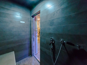 Stone shower 3 - Natural stone wall tiles - Wall tile-stone-brick by GH LAZZERINI