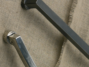 QUADRA - Classic style pull handle - Finishes accessories by GIARA ART DESIGN-BRONZE