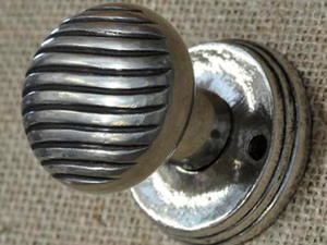 TORCIGLIA - Bronze door knob - Finishes accessories by GIARA ART DESIGN-BRONZE