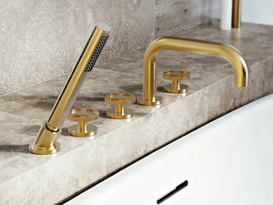 HARLEY - 5 hole Recessed bathtub set with hand shower - Tap by GRAFF