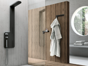 PLANE - Wall-mounted shower panel with hand shower - Shower panel by Gruppo Geromin