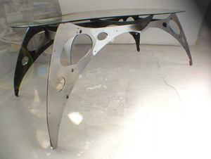 BRIDGE - Oval steel table - Table by ICI ET LÀ