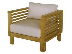 SAINT TROPEZ - Wooden garden armchair with armrests - Armchair by Il Giardino di Legno