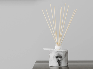 FLOATING Prestige - Tabacco e Agrumi - Natural stone Air freshener dispenser - Accessories by IWISHYOU