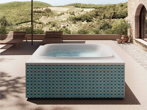 SKYLOUNGE® - Hydromassage bathtub with chromotherapy - Bathtub by Jacuzzi®