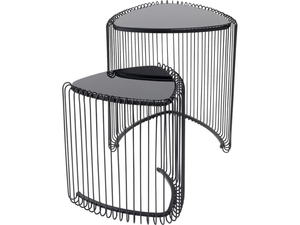 WIRE TRIANGLE - Triangular metal coffee table - Coffee table by KARE Design