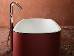 BLONDECRAZY - Freestanding oval Ksolid bathtub - Bathtub by Karol