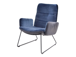 ARVA LIGHT LOUNGE - Sled base easy chair with armrests - Armchair by KFF