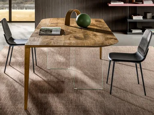 P&J WILDWOOD - Wood and glass dining table - Table by Lago