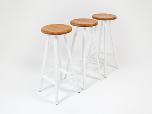 STUDIO - Barstool with footrest - Stool by Liqui Contracts