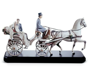 BRIDAL CARRIAGE COUPLE - Porcelain decorative object - Styling by Lladró