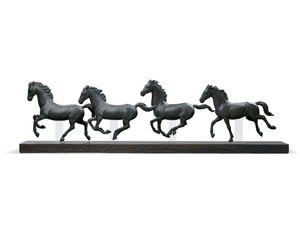 GALLOPING HERD HORSES - Porcelain sculpture - Styling by Lladró