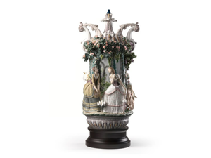 LADIES FROM ARANJUEZ - Porcelain decorative object - Styling by Lladró