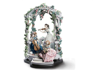 SUMMERTIME SYMPHONY WOMEN - Porcelain decorative object - Styling by Lladró