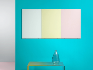 Coloured glass board - Wall-mounted glass office whiteboard - Accessories by Made Design