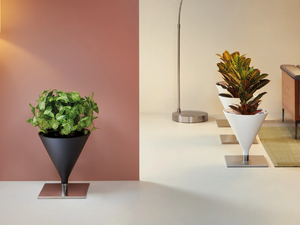 KYOTO - Polyethylene vase - Styling by Made Design