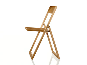 AVIVA - Folding solid wood chair - Chair by Magis