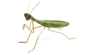 PRAYING MANTIS GREEN - Contemporary style ceramic decorative object - Styling by Mambo Unlimited Ideas
