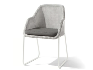 MOOD - Sled base garden chair with armrests - Chair by MANUTTI