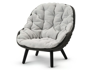 SANDUA - Fabric garden armchair with armrests - Armchair by MANUTTI