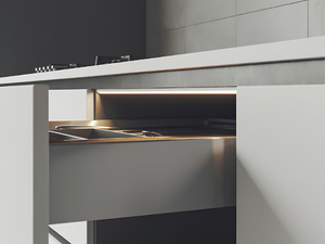 REGOLO - External LED profile - Kitchen cabinet by Metalarredo