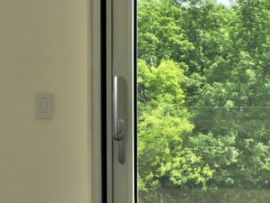 ESSENCE - Window handle on back plate - Finishes accessories by METRA Building