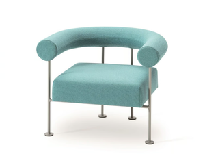 QUA-NDO AP - Upholstered fabric easy chair with armrests - Armchair by Midj