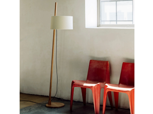 LINOOD - Floor lamp in wood and linen - Floor lamp by Milan Iluminación