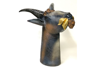 GOLDEN LEAF GOAT - Ceramic sculpture - Styling by Mosche Bianche
