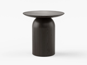 YAKI - Low oak stool - Stool by MOVIMENTO