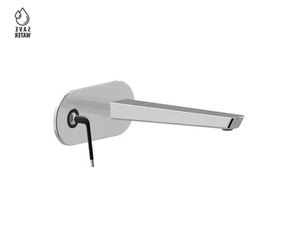 O'RAMA - Wall-mounted single handle washbasin mixer with plate - Tap by Newform