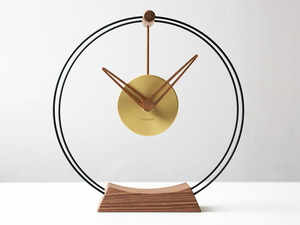 MINI AIRE - Table-top brass and wooden clock - Styling by Nomon