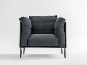 KUBÌ - Upholstered armchair with armrests - Armchair by Novamobili