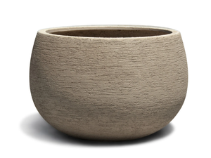 BOSA - Handmade clay garden vase - Styling by PAOLELLI GARDEN