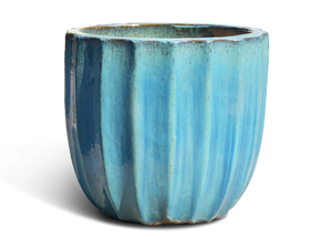 PAG - Handmade terracotta garden vase - Styling by PAOLELLI GARDEN